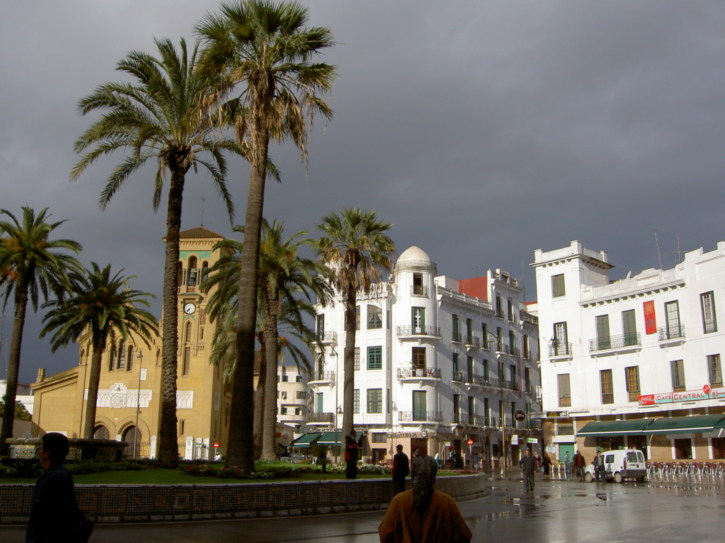 Looking towards a Spanish building