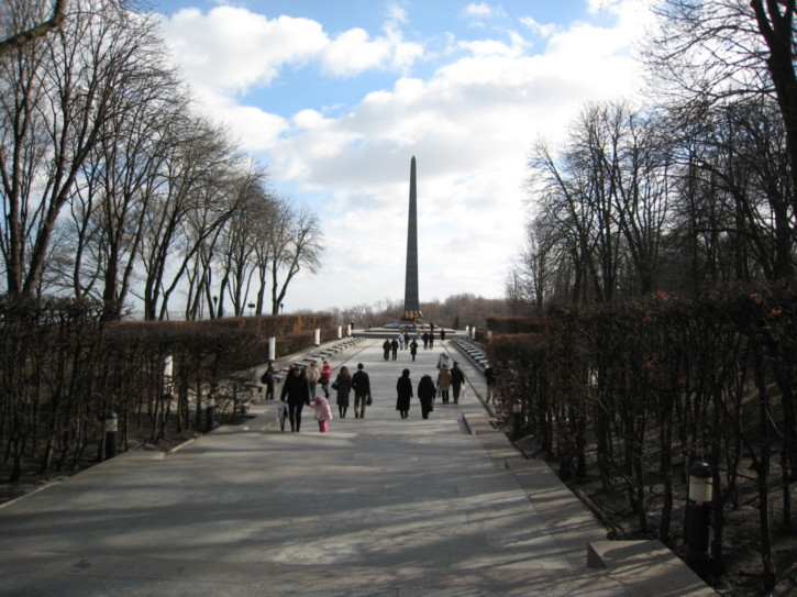Monument of the Unknown Soldier on a sunny day