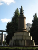 Another statue on the approach to the Yasukuni Shinre
