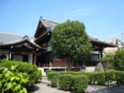 Small temple spotted while walking around Kyoto