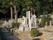 Graveyard at Chion-in Temple