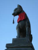 Fox sculpture at Fushimi-Inari shrine