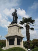 Statue of Admiral Yi