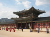 Changing of the garud outside Gyeongbokgung Palace