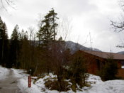 All the places along the lake were closed