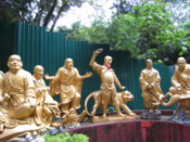 Pathway leading to Temple of Ten Thousand Buddhas