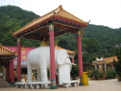 Pagoda at the Temple of Ten Thousand Buddhas
