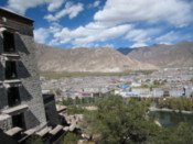 Back of the palace with view over Lhasa