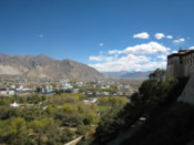 Back of the palace with view over Lhasa