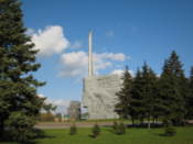 Valour monument and obilisk
