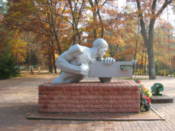 Statue of man with machine gun