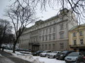 Along Vynnychenka Street