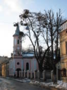 Along Pekar'ska Street